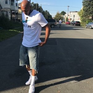 Meet your Posher, Anibal